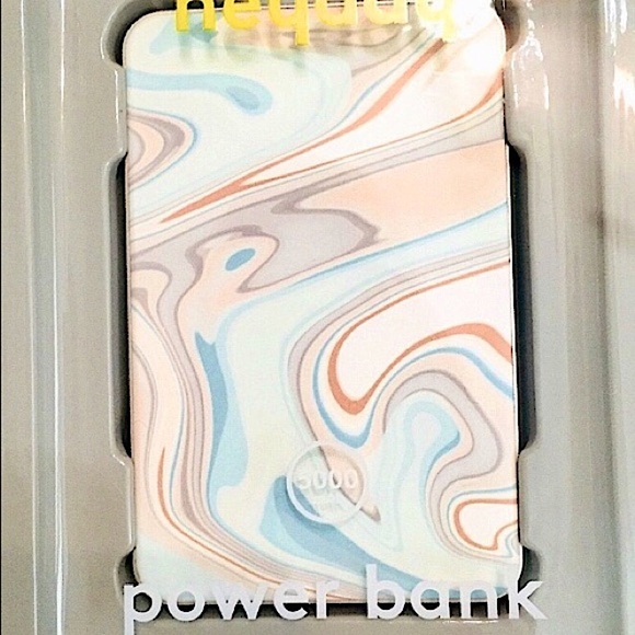 🍑NIB Heyday Pastel Marble Power Bank🍑 - Picture 3 of 7